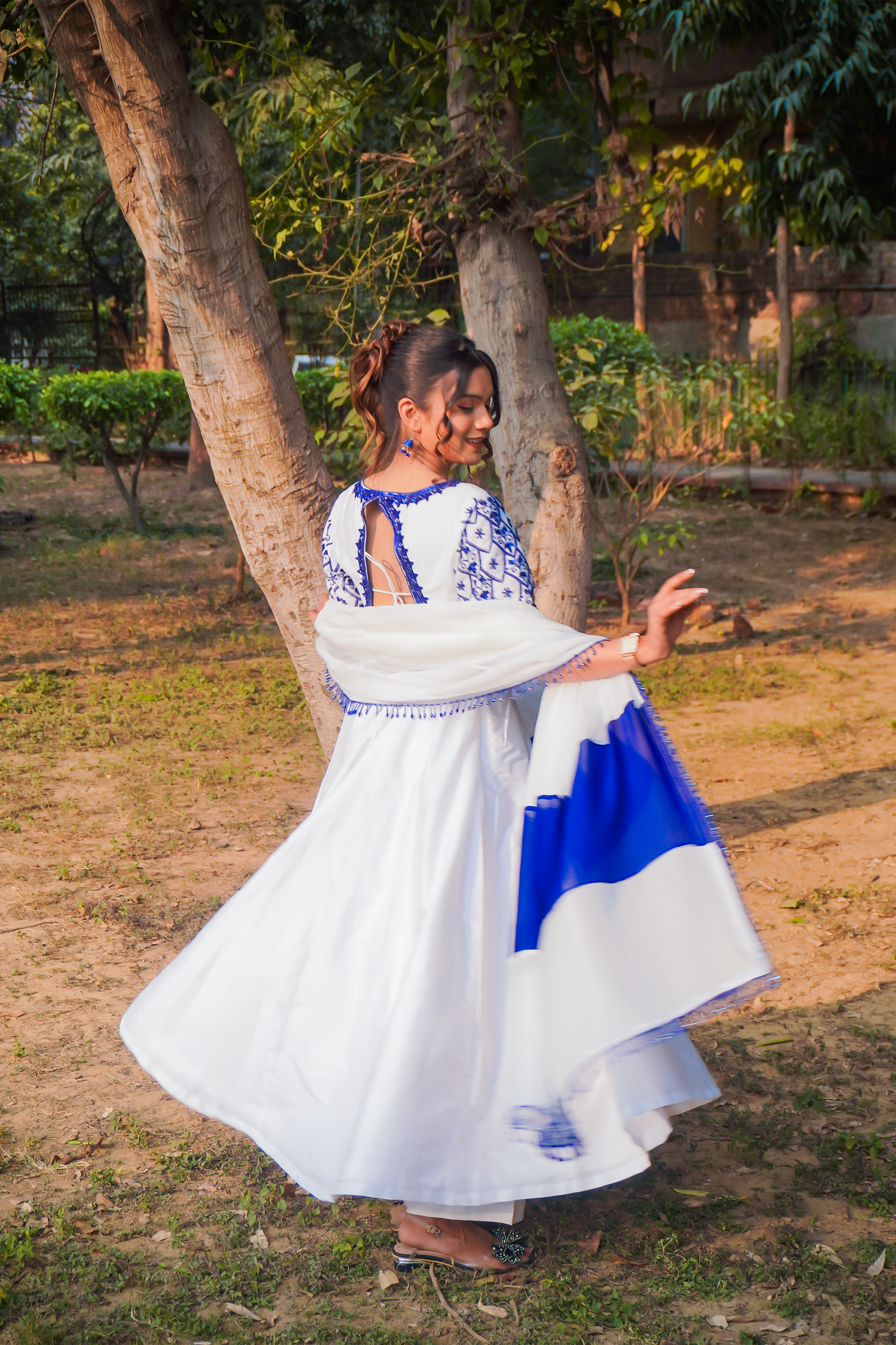 Sufaid khwab Anarkali
