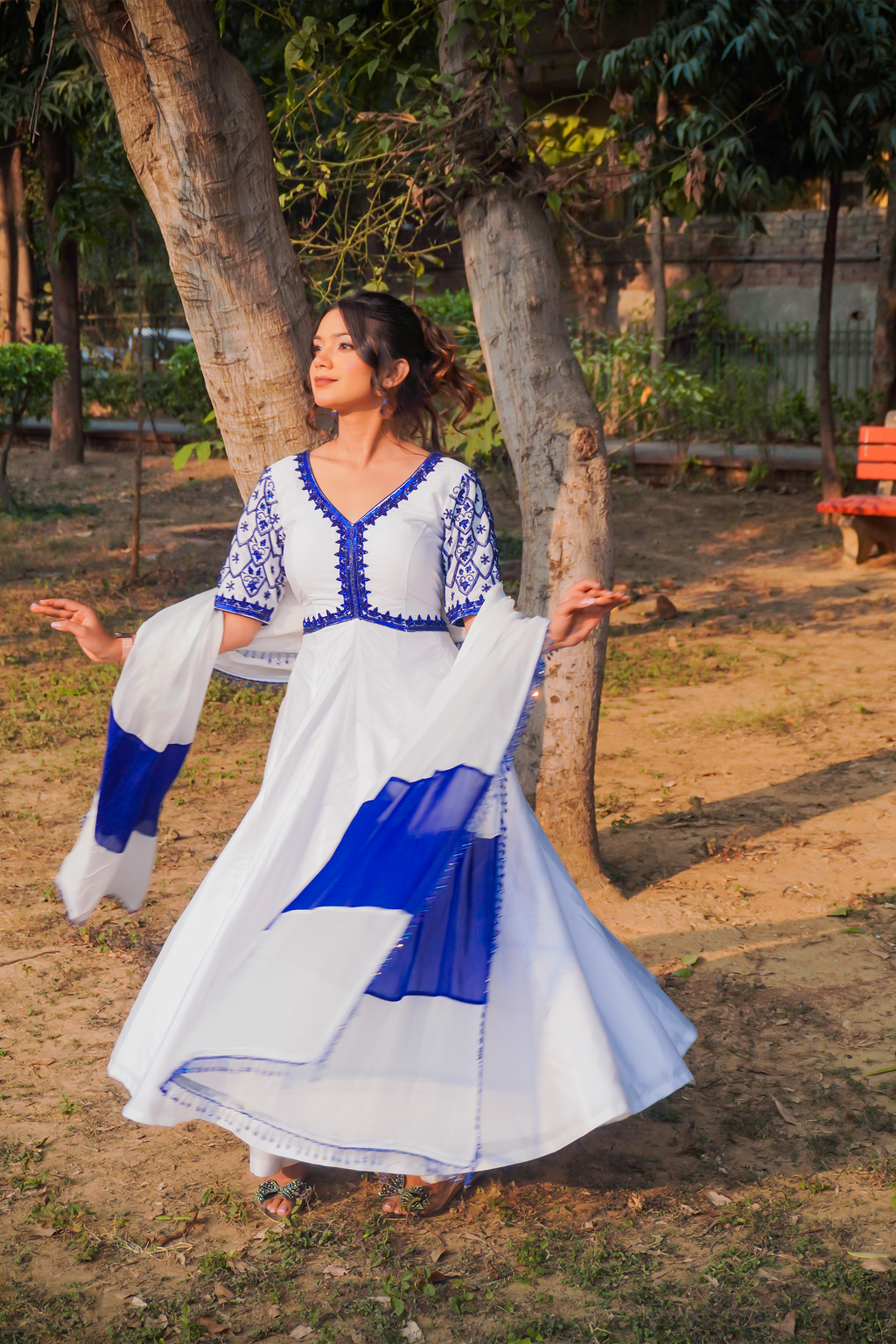 Sufaid khwab Anarkali