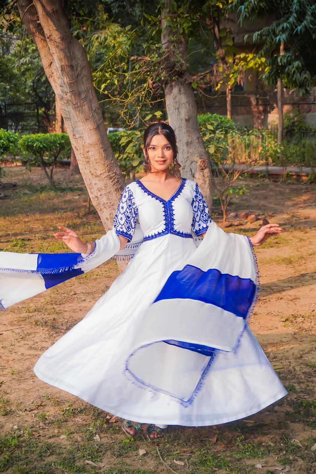 Sufaid khwab Anarkali