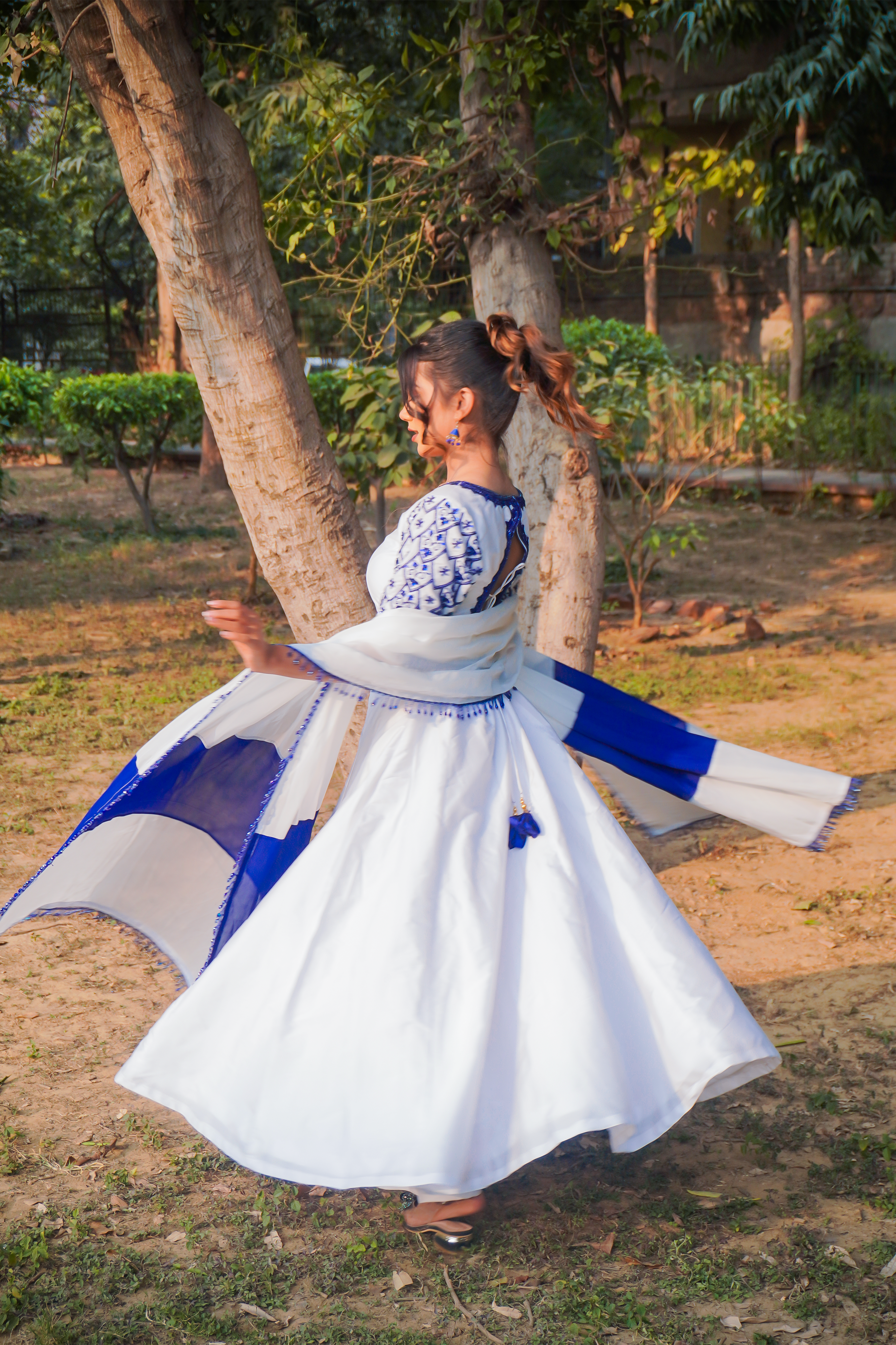 Sufaid khwab Anarkali