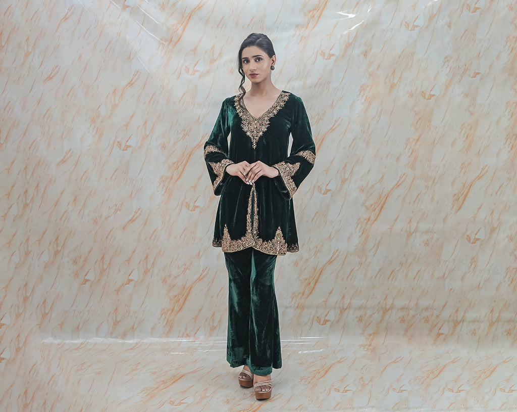 Sabz Makhmal Libas