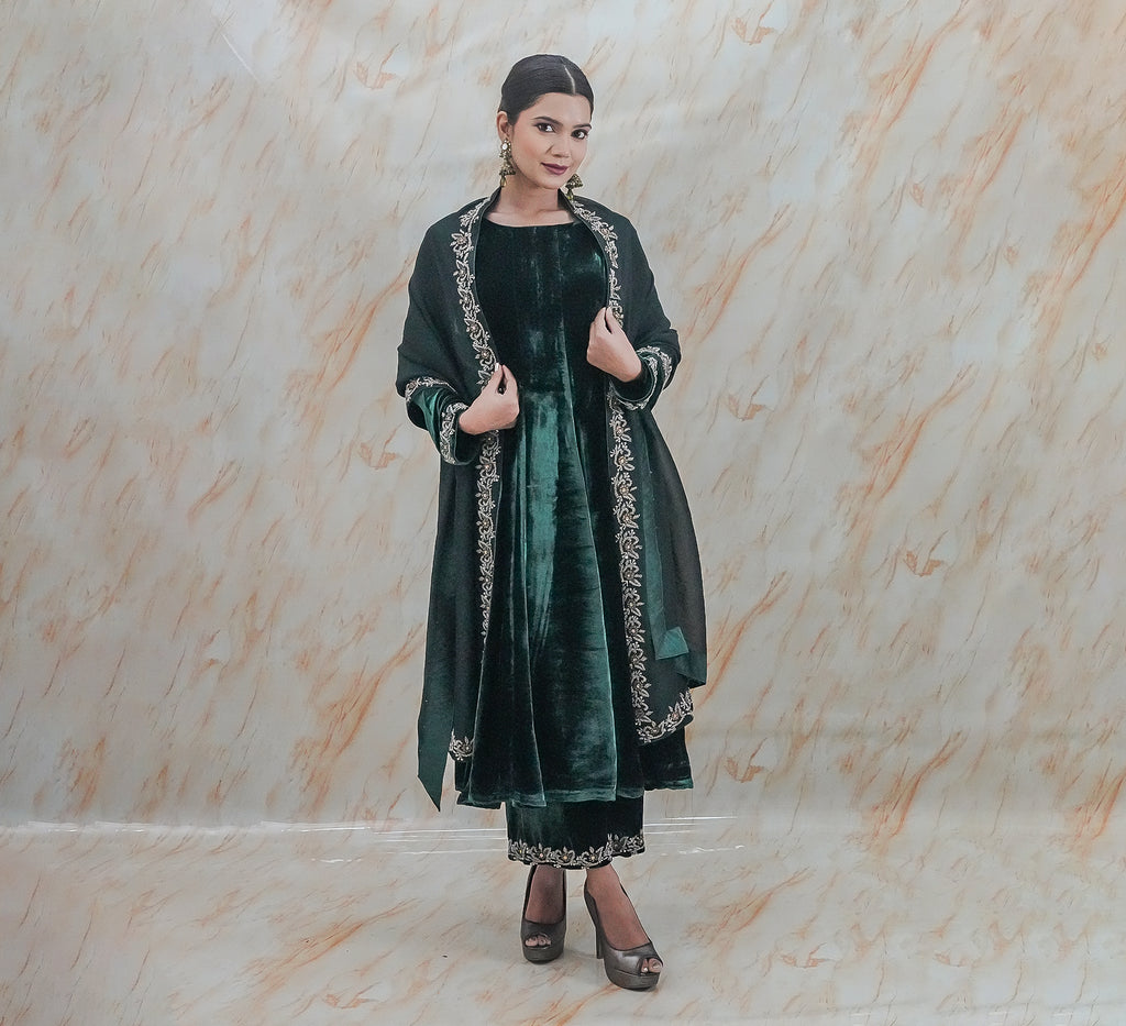Sabz Makhmal Anarkali