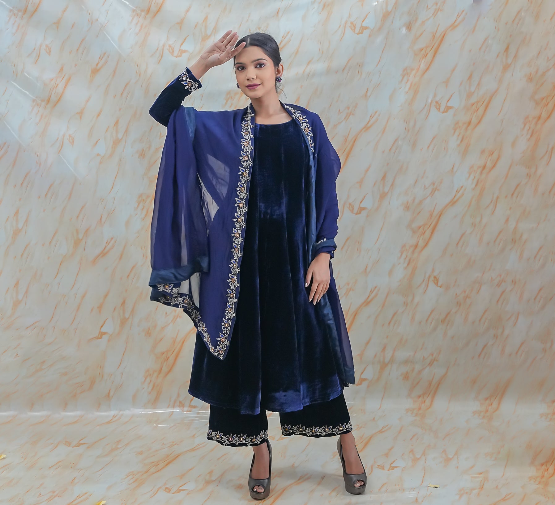 Neeli Makhmal Anarkali