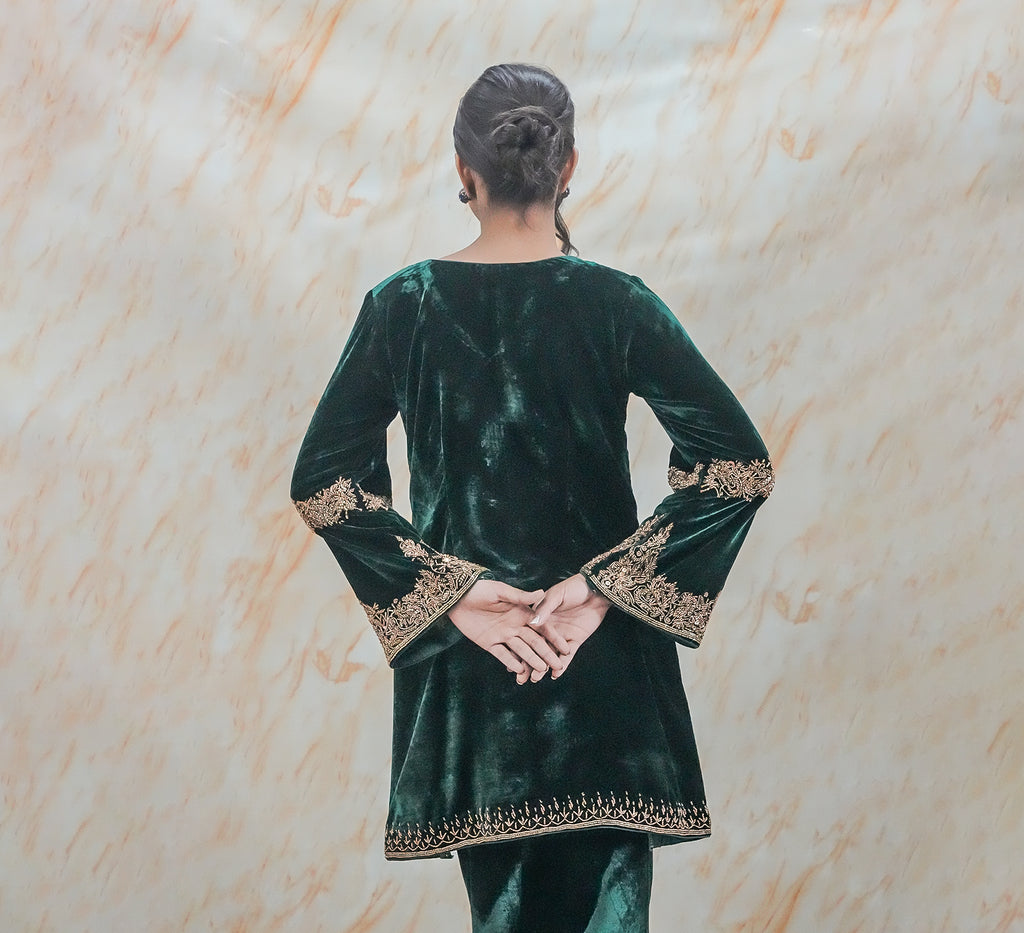 Sabz Makhmal Libas