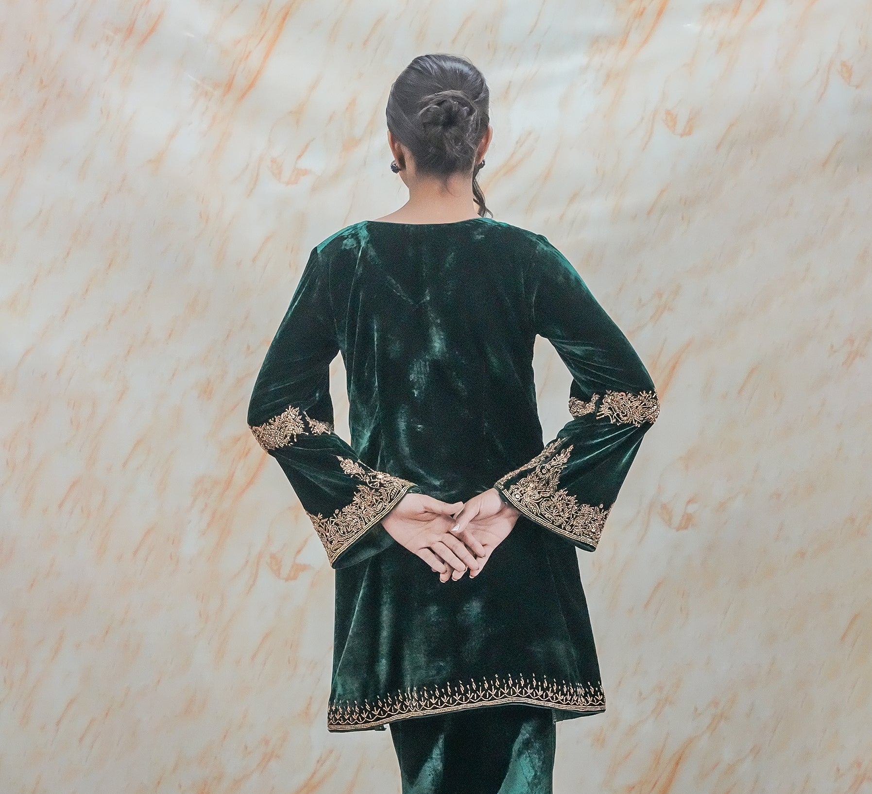 Sabz Makhmal Libas