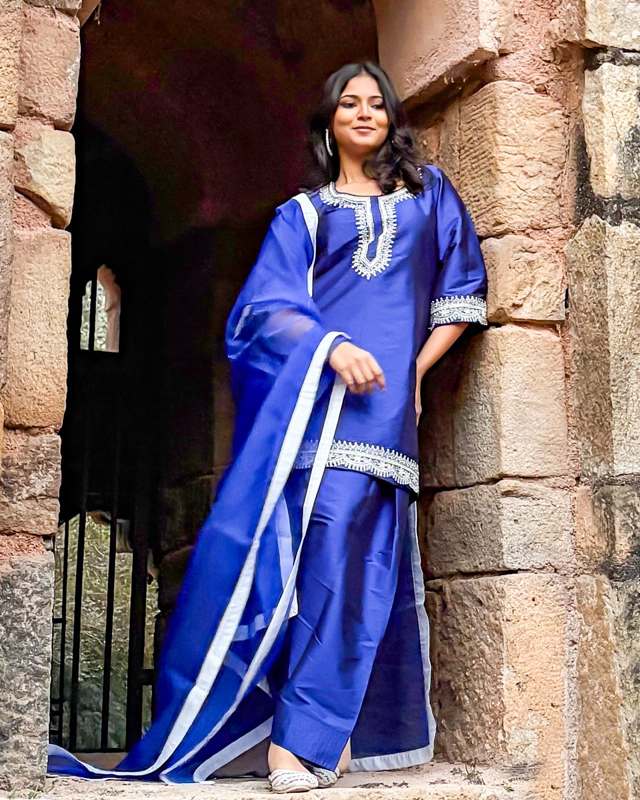 Noor-E-Neelam Farsi Salwar