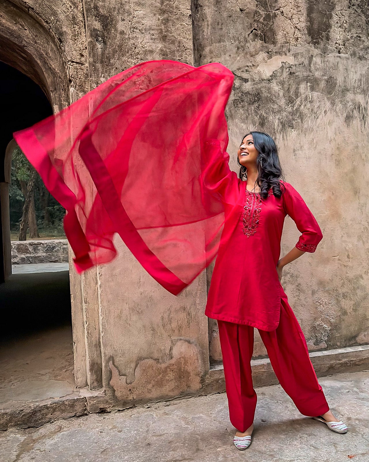 Surkh Farsi Salwar