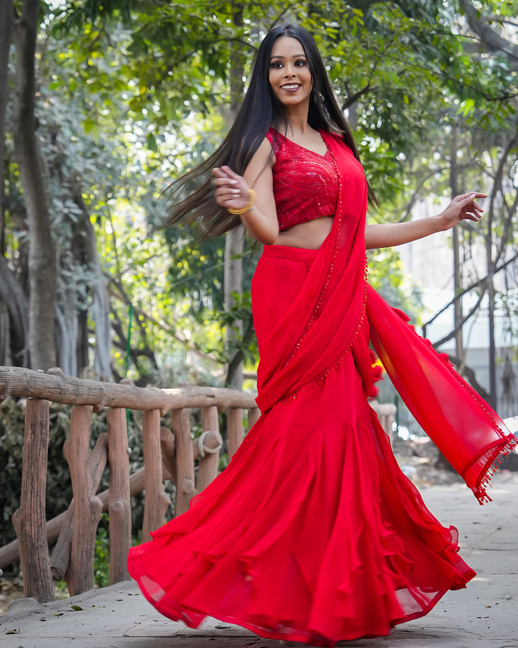 Surkh Saree